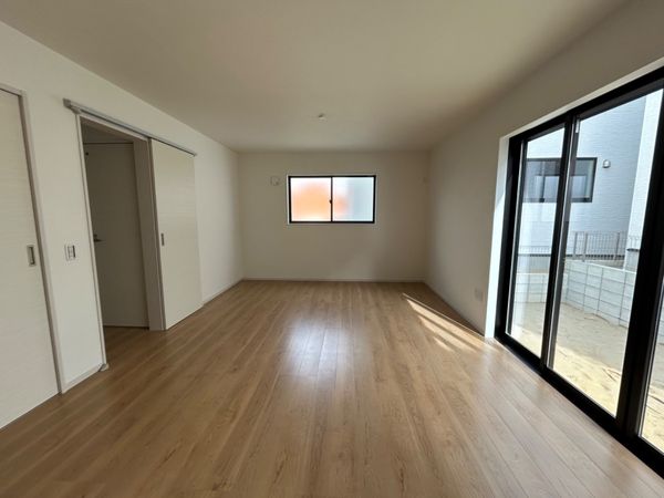 東海市加木屋町留木 1号棟 リビング 東海市加木屋町留木 1号棟 リビング