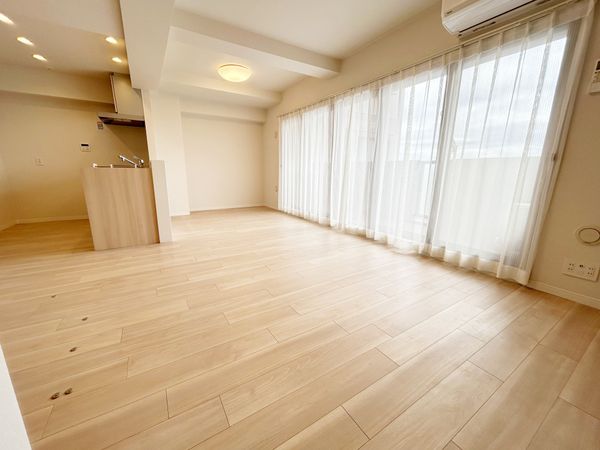 ライオンズガーデン荒尾町 リビング ライオンズガーデン荒尾町 リビング