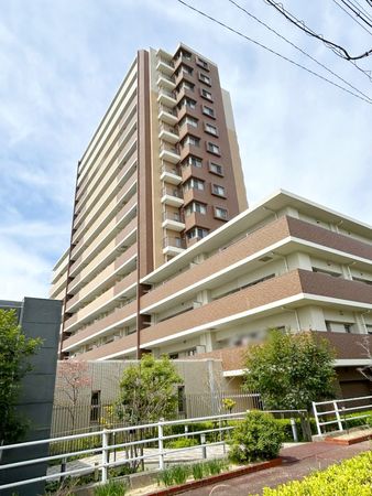 エムズシティ大府 外観