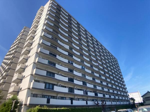 ロイヤルコート半田 弐番館 外観 ロイヤルコート半田 弐番館 外観