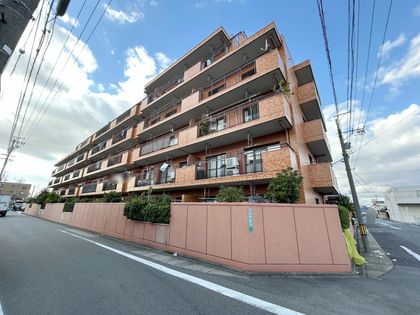 ライオンズマンション中根 外観