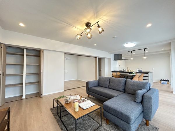 ライオンズマンション川名山 リビング