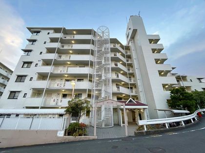 荘苑八事ビラージュ一番館 外観