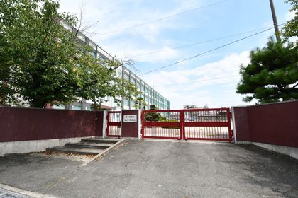 駒方中学校（約1690ｍ）