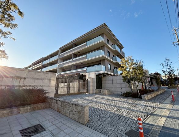 プラウド川名山ガーデン 外観