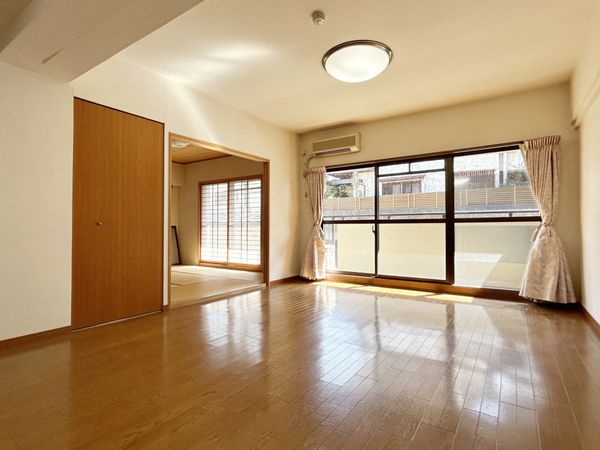 ローレルコート昭和・田面町 リビング ローレルコート昭和・田面町 リビング