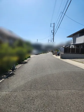 前面道路含む外観