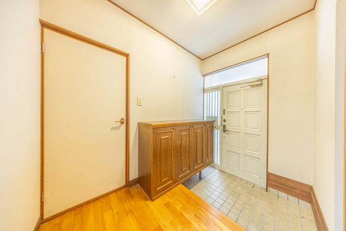 守山区天子田1丁目 戸建 玄関