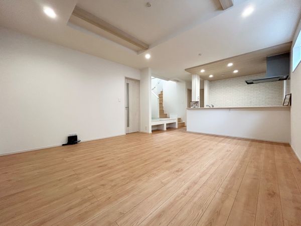 尾張旭市緑町緑ケ丘 2号棟 リビング 尾張旭市緑町緑ケ丘 2号棟 リビング