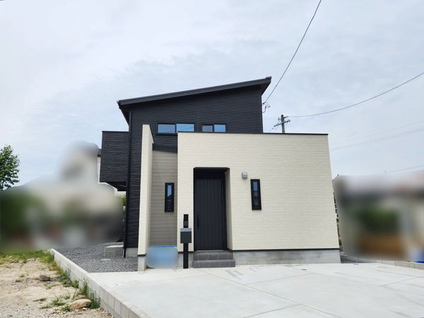 長久手市岩作東中 外観