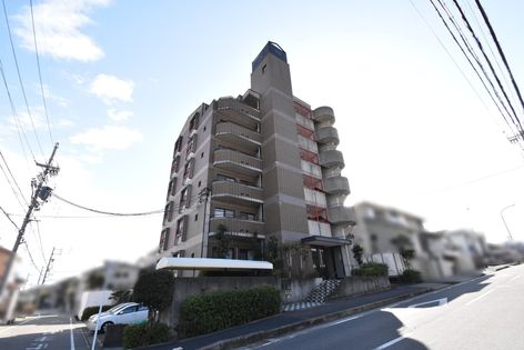 グランドアーツ桜ヶ丘 外観