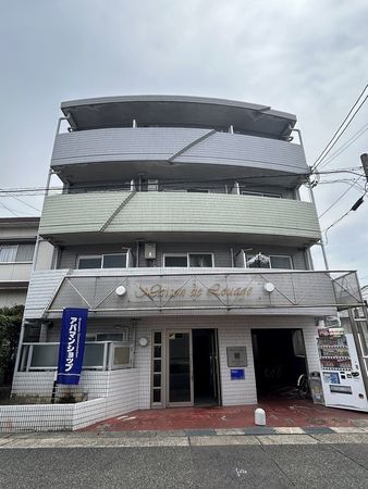 メゾン・ド・ルワージュ エントランス
