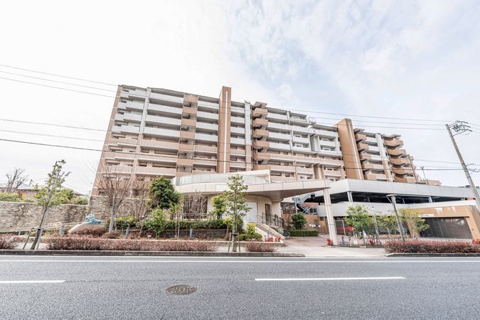 ライオンズ長久手サザンマークス 外観