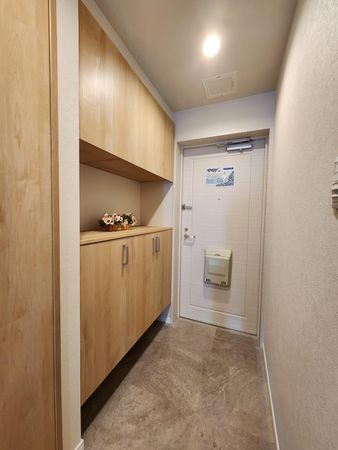 ネオハイツ瀬戸 玄関