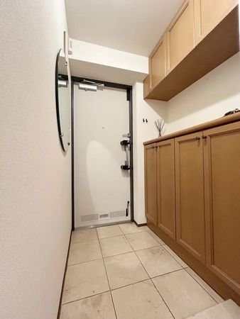 野村新瀬戸ヒルズ・ウインザーズパークイーストウイング 玄関