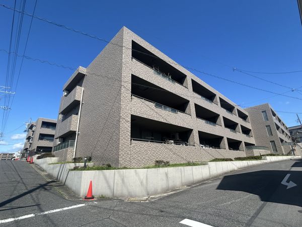 ユニーブル長久手ヒルズ 弐番館 外観