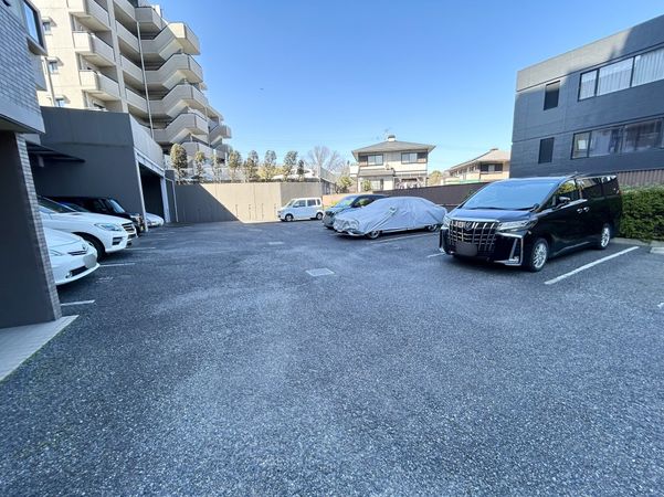 パーク・ホームズ藤ヶ丘西 駐車場 駐車場