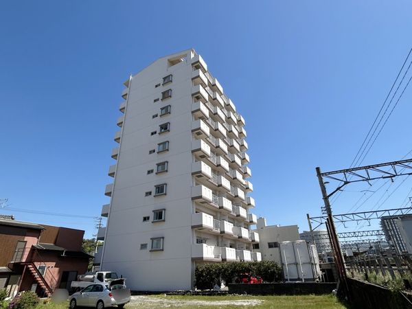 ファミール瀬戸 外観