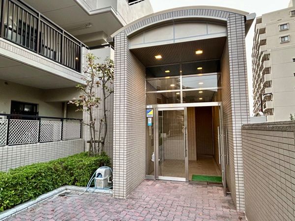 シーアイマンション三郷 弐番館 エントランス シーアイマンション三郷 弐番館 エントランス