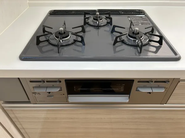 キッチン３口ガスコンロ