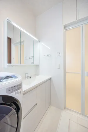 【洗面室】床下収納が、こちらの他に、キッチンにもあります。