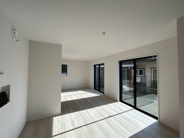 豊川市国府町下河原 新築戸建2号棟 リビング 豊川市国府町下河原 新築戸建2号棟 リビング