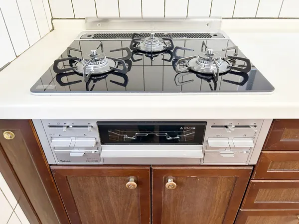 【キッチン】2026年1月のリフォームでガスコンロを新品に交換済みです。