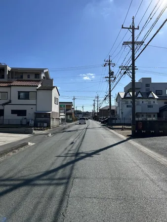 【前面道路】汐崎公園まで徒歩3分（約230ｍ）。