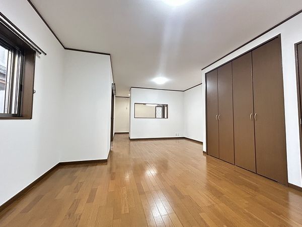 豊橋市忠興1丁目 リビング