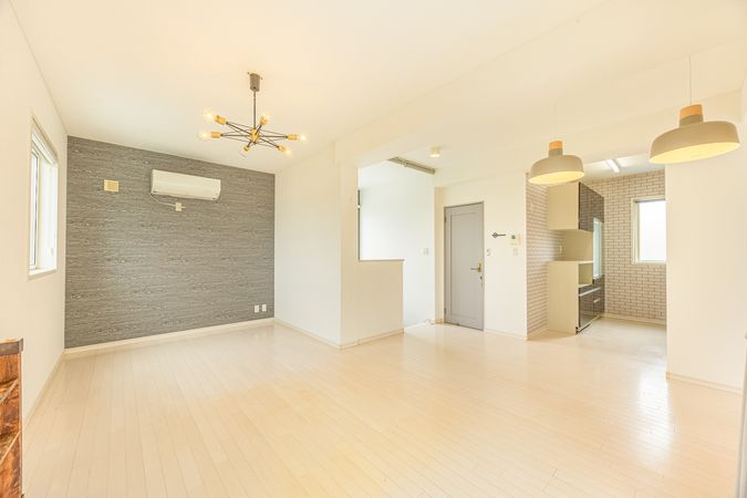 豊橋市牛川通1丁目 戸建 リビング