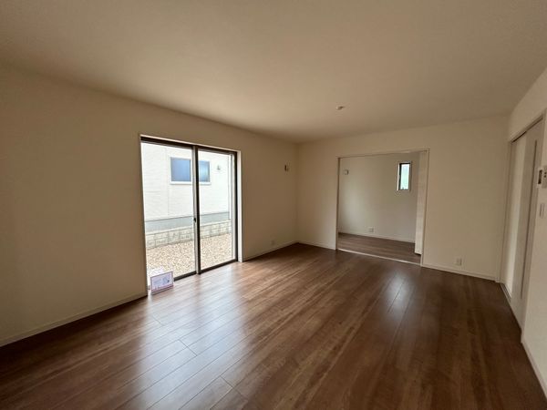 豊橋市下五井町西屋敷 新築戸建2号棟 リビング 豊橋市下五井町西屋敷 新築戸建2号棟 リビング