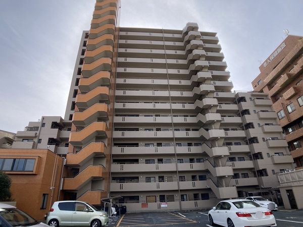 ダイヤパレス羽根井 西館 外観 ダイヤパレス羽根井 西館 外観