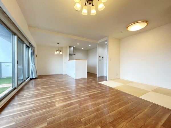 シティライフ豊橋前田町 リビング シティライフ豊橋前田町 リビング