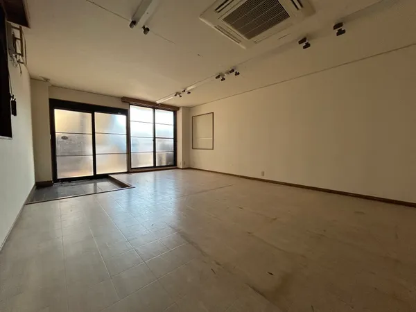 ２階店舗部分