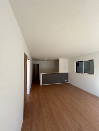 北区北久手町 2号棟 リビング 北区北久手町 2号棟 リビング