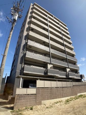 ファミリアーレ西味鋺 外観