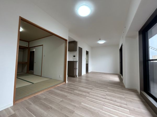 サンマンションアトレ志賀本通 リビング