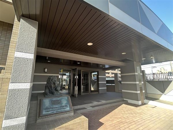 ライオンズマンション廿軒家 エントランス