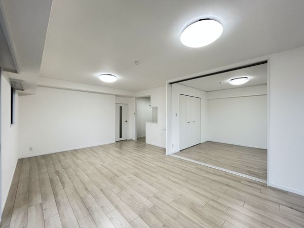 ナビシティ牛牧 リビング