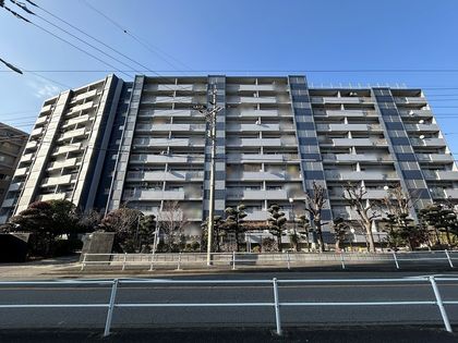鳩岡マンション 外観