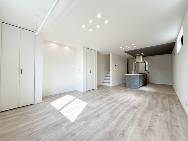 西区笠取町一丁目 リビング 西区笠取町一丁目 リビング