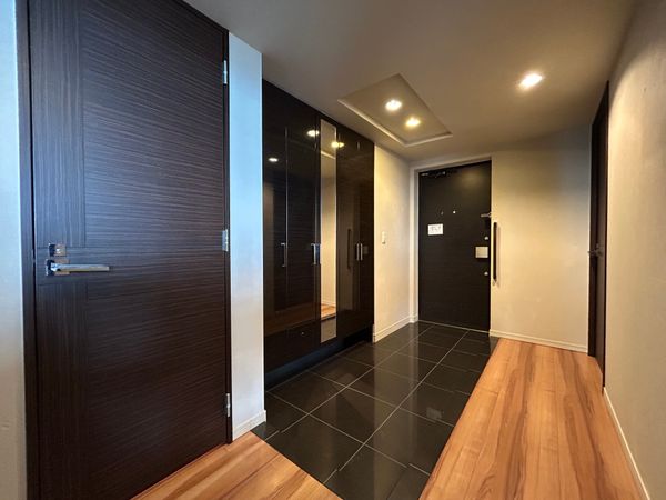 ザ・ライオンズミッドキャピタルタワー 玄関