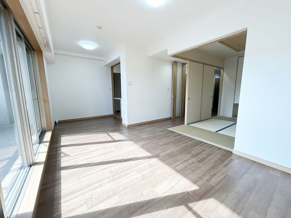 カルティア熱田 リビング