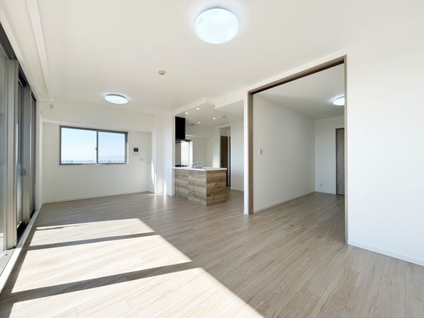 ユニーブル金山 リビング