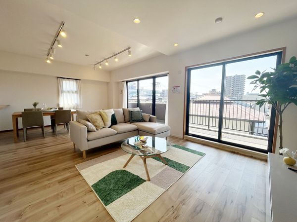 アメニティ六番町 エントランス エントランス