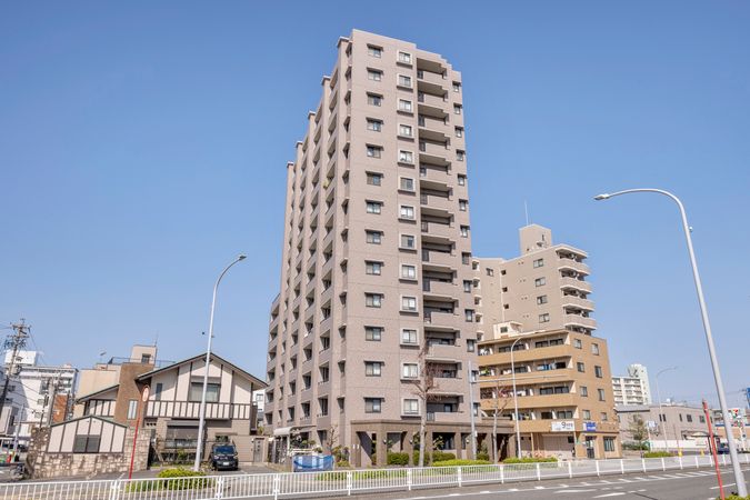 ダイアパレス白鳥庭園通り 外観