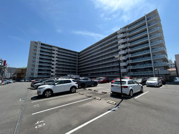 エムズシティ神宮前 駐車場