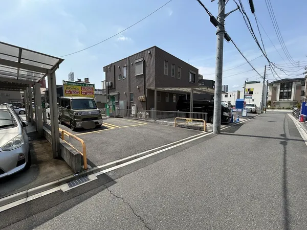 前面道路（北側）