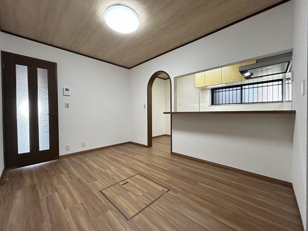 中村区菊水町1丁目 リビング
