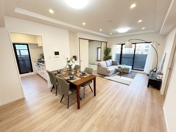 サンハウス徳川 リビング